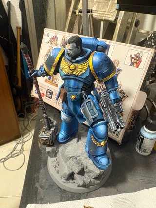 CAMBIO Figura Capitán Titus 20cm Warhammer 40k