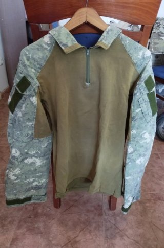 Camiseta de combate AOR 2