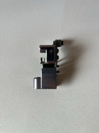 Pie fruncidor para máquina de coser