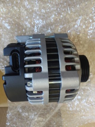 Alternador NUEVO Ridex 4G0144 Renault