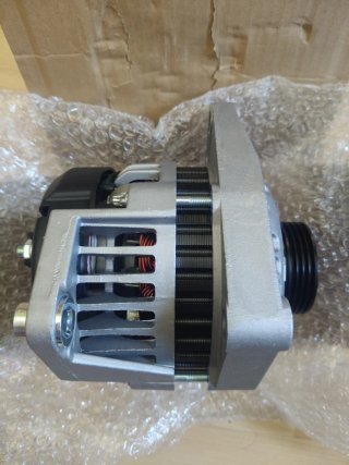 Alternador NUEVO Ridex 4G0144 Renault