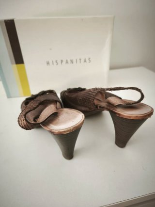 Zapatos tacón Hispanitas piel marrones