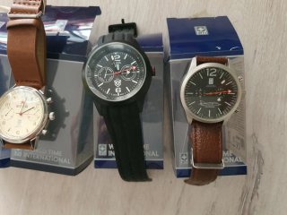 4 Relojes WTI Nuevos