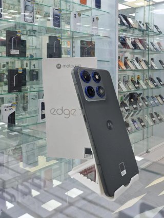 Motorola Edge 70 Gris 512GB Caja+Cargador 7 ciclos