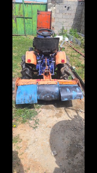 Mini Tractor Kubota B6000