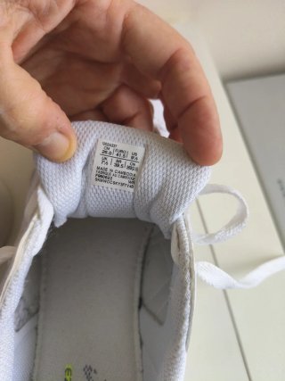 Zapatillas urbanas Asics blancas