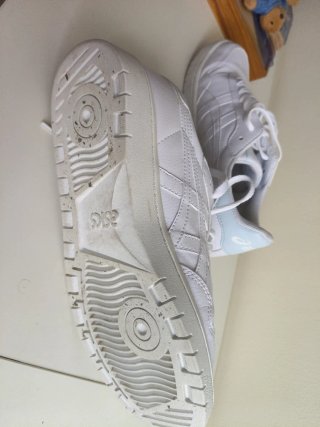 Zapatillas urbanas Asics blancas