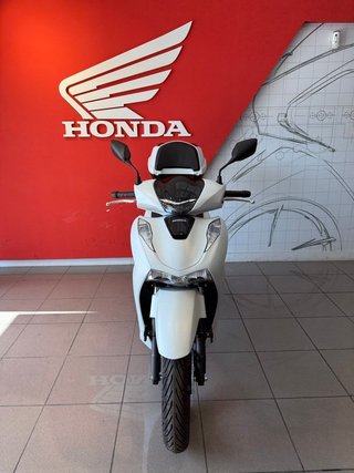 HONDA SH125I SCOOPY SMART TOPBOX 2025 - NUEVA