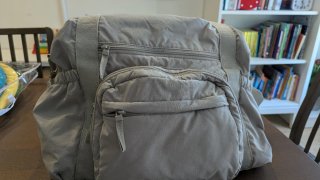 Bolsa de bebé color beige