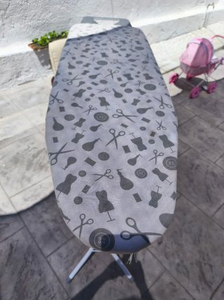 Tabla de planchar con estampado
