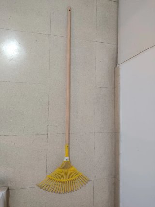 Rastrillo hojas 22 púas