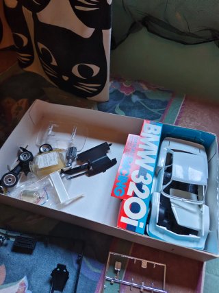 Maqueta Tamiya BMW 320i Racing 1/24