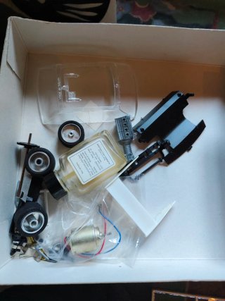 Maqueta Tamiya BMW 320i Racing 1/24
