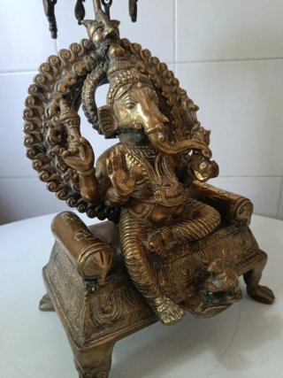 Estatua de bronce hindú Ganesha
