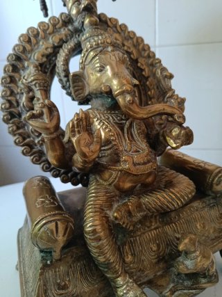 Estatua de bronce hindú Ganesha