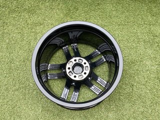 Llantas Originales Audi S-LINE 18" - Impolutas