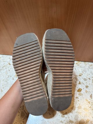 Sandalias cuñas esparto beige
