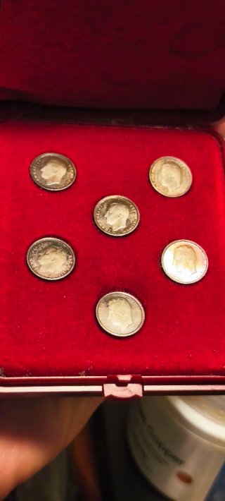 Monedas plata mundial 82