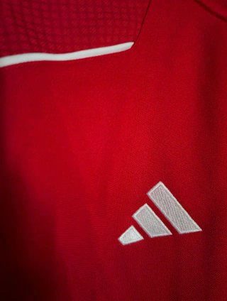 Sudadera Adidas NUEVA con etiquetas