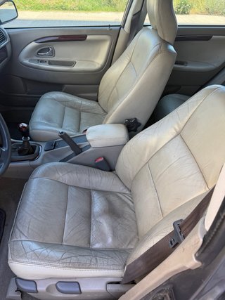 Volvo V40 2004