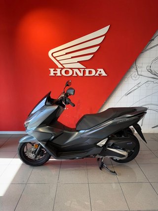 HONDA PCX125 2025 - NUEVA