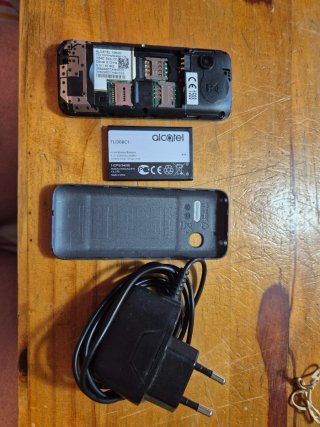 Alcatel 1054D Negro 3 Tarjetas
