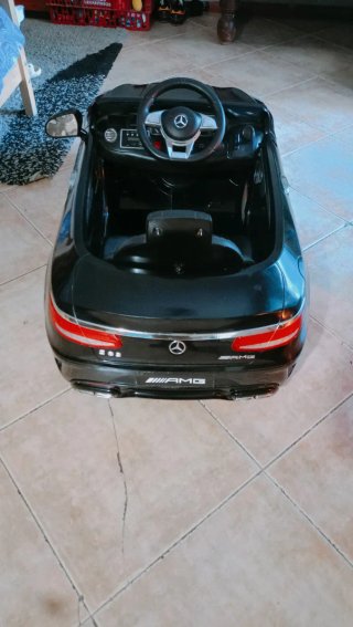 Coche Eléctrico Infantil Mercedes , batería nueva