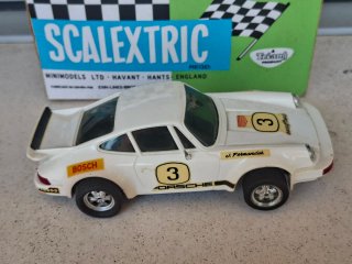SCALEXTRIC PORSCHE 911 CARRERA RS