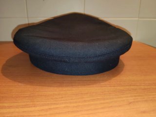 Lote 3 gorras oficiales,policia,militar, antiguas.