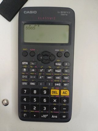Calculadora Casio fx-82SPX II Iberia