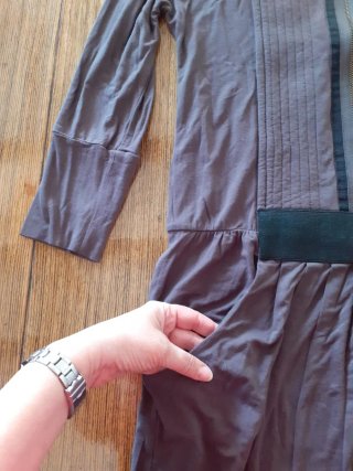 Vestido Hoss Intropia manga larga morado
