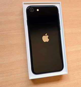 iPhone SE 3ª Gen 64GB Negro