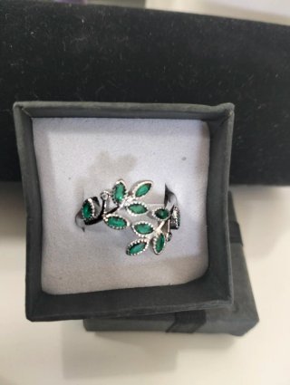 Anillo Elegante Hojas Verde y Plata