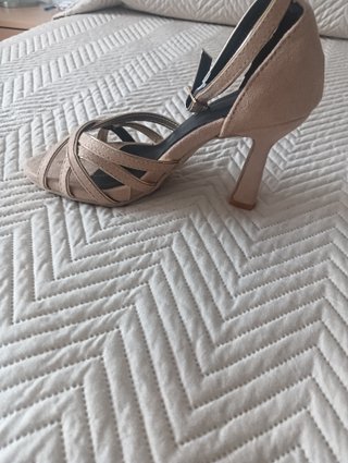 Sandalias Beige/Oro Talla 37