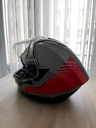 Casco de moto integral Airoh Matryx Gloss