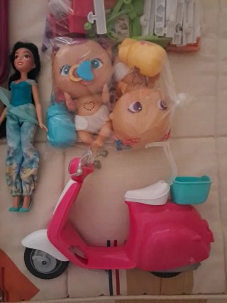ME URGE POR ESPACIO. LOTE JUGUETES NIÑA