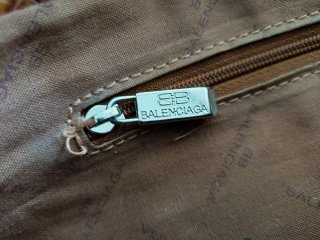 Borsa Balenciaga in pelle di coccodrillo marrone