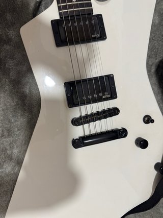 Guitarra Eléctrica LTD James Hetfield