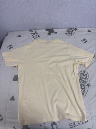 Camiseta Pull&Bear Básica Amarilla Talla M