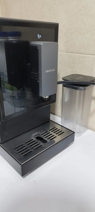 Cafetera Cecotec Super Automática