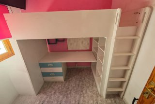 Cama alta IKEA SMÅSTAD + armario