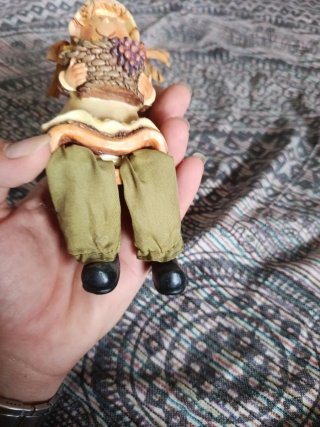 Figura Resina Vintage Niña Cesta Frutas