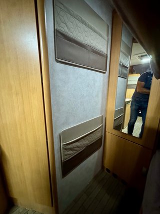 Autocaravana Rimor Katamarano remodelada con A/C