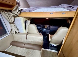 Autocaravana Rimor Katamarano remodelada con A/C