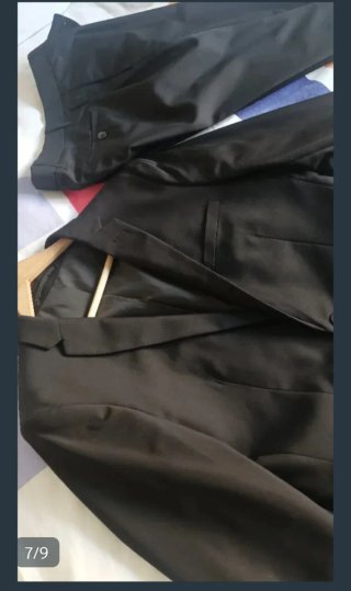 Traje negro elegante