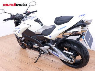SUZUKI B-KING 1300