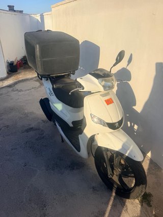 Lote de 5 Scooters Blancas, PEUGEOT SWEET