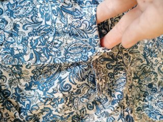 Camisa estampada azul y blanca talla 46