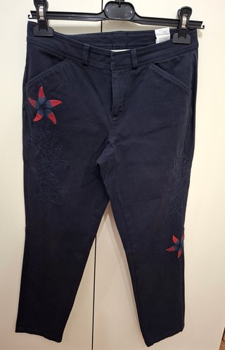 Camicie, gonne, pantaloni vari modelli