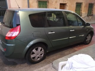 Renault Grand Scenic 2005